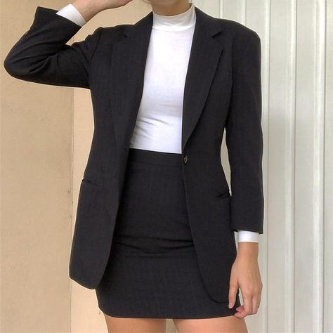 Suit Attire For Women, Business Attire Skirt Blazers, Black Business Skirt Outfits, Black Office Attire Women, Suit With Skirt Aesthetic, Hot Lawyer Outfits, Women’s Skirt Suit, Women Office Outfits Skirt, Black Skirt Corporate Outfit