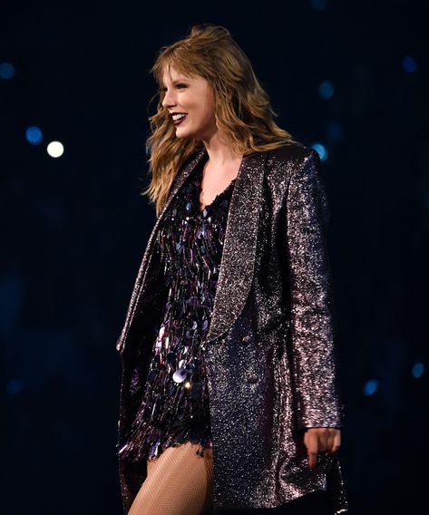 Taylor Swift 壁紙, Taylor Swift Halloween Costume, Taylor Swift Costume, Taylor Swift Fotos, Reputation Tour, American Queen, Dresses With Cowboy Boots, Reputation Era, Swift Tour