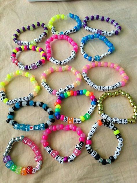 Braclets Fun Things To Customize, Rave Kandi Words, Kandi Perler Bracelets, Cool Words To Put On Bracelets, Festival Bracelet Ideas, Rave Bracelets Kandi Sayings, Words For Kandi Bracelets, Cute Kandi Bracelet Ideas, Kandy Ideas Rave