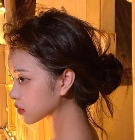 Ulzzang girls Faaaariii Flat Nose Asian, Side Profile Woman, Perfect Nose, Cindy Kimberly, Female Profile, Beauty Goals, Nose Job, School Looks, Asian Makeup