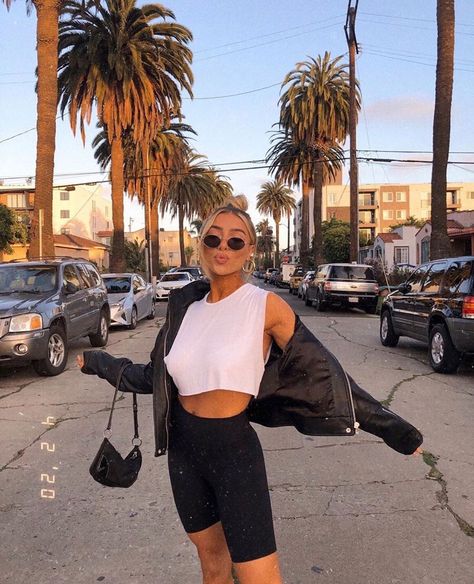 Los Angeles California Outfits, La Style Outfits, Los Angeles Outfits Spring, California Aesthetic Outfit, Los Angeles Outfits Summer, Los Angeles Aesthetic Outfit, Los Angeles Outfits, Insta Selfies, Los Angeles Street Style