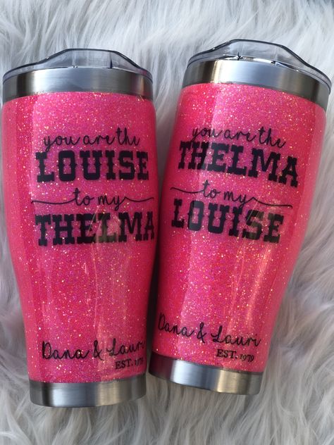 Best Friends Tumbler Cups, Best Friend Epoxy Tumblers, Best Friend Cup Ideas, Best Friend Tumbler Ideas, Best Friend Tumbler Cups, Bestie Trip, Making Tumblers, Tumbler Cups Personalized, Disney Best Friends