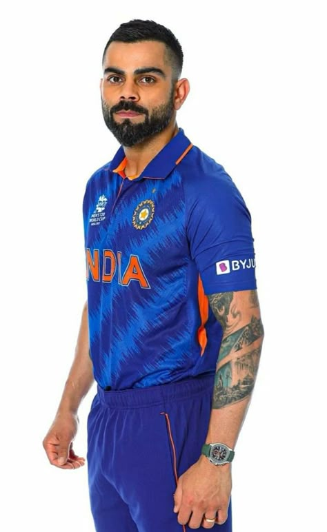 Virat Kohli Tattoo, Tattoo Mens, Traditional Hand Tattoo, Band Tattoos For Men, Mid Fade Haircut, Kl Rahul, Mid Fade, Band Tattoo Designs, Virat Kohli Wallpapers