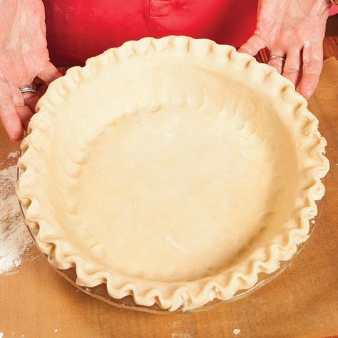 Even the most experienced cook can be intimidated when it comes to making pie crust, but you don’t have to turn to the premade product. Preparing a pie crust from scratch is fast and does not require any complicated equipment. Follow these steps to achieve a tender, flaky crust, as well as several ways to Paula Deen Pie Crust, Paula Deen Pie Crust Recipe, Deep Dish Pie Crust Recipe, Pumpkin Pie Crust, Flakey Pie Crust, Perfect Pie Crust Recipe, Making Pie Crust, Pie Crust Uses, Pie Crust From Scratch