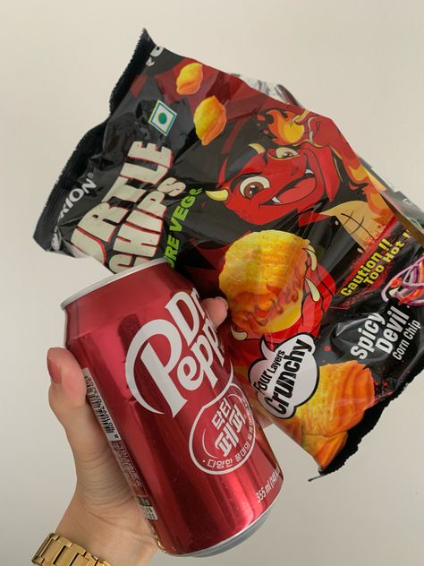 Dr. Pepper and Turtle chips Turtle Chips, Lays Poppables, Hot Chip, Cute Snacks, Favourite Food, Corn Chips, Hot Spicy, Dr Pepper, Peppers