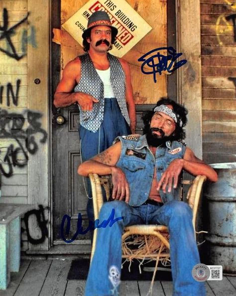 Cheech & Chong Cheech Marin, Comic Book Wallpaper, Tommy Chong, Wild Pictures, Skull Quote, Movie Board, Cypress Hill, Cheech And Chong, Outfit Costume