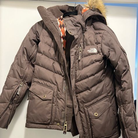 Brown north face puffer