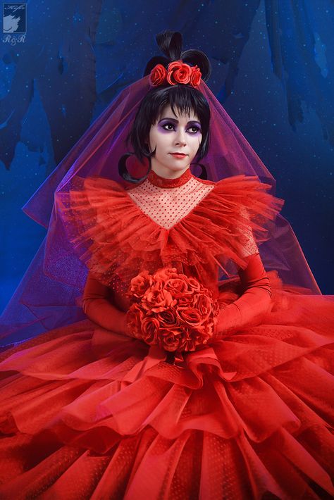 Beetlejuice Red Wedding Dress, Beetlejuice Lydia Red Dress, Lydia Red Dress, Lydia Wedding Dress, Musical Beetlejuice, Beetlejuice Broadway, Lydia Deetz Costume, Beetlejuice Dress, Beetlejuice Wedding