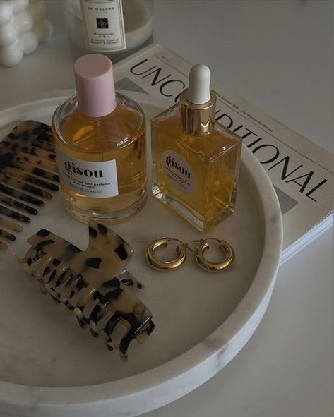 Self Care Essentials | Clean Girl Aesthetics Honey Infused Hair Oil, Infused Hair Oil, Stars Hollow, Hair Shine, Frizz Control, Girls Nails, Clean Girl, Chrome Nails, Square Nails