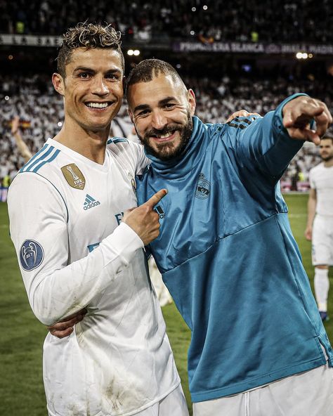 Most goals in club's history: Ronaldo - 450 Benzema - 323 Most assists in club's history: Benzema - 159 Ronaldo - 131 Madrid Football Club, Real Madrid Football Club, Real Madrid Club, Ronaldo Pictures, Cristiano Ronaldo 7, Lifestyle Illustration, Soccer Goal, كريستيانو رونالدو