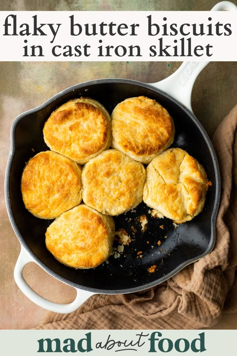 Make Flaky Butter Biscuits in Cast Iron Skillet for Sunday brunch! It is so easy to make flaky and fluffy biscuits in 30 minutes. Cast Iron Skillet Recipes Dinner, Butter Biscuits Recipe, Quick Biscuits, Best Biscuit Recipe, Easy Homemade Biscuits, Oven Baked Bacon, Easy Biscuit Recipe, Southern Biscuits, Butter Biscuits