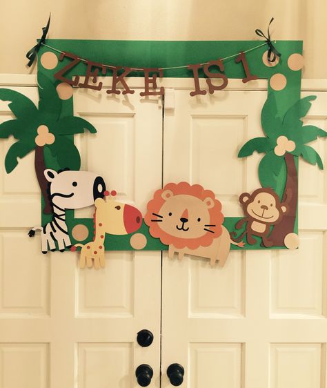 Photo booth - safari theme partiesbypeggy on Instagram Lion King Birthday Party Ideas, Safari Theme Birthday Party, Safari Party Decorations, Jungle Theme Birthday Party, Birthday Party Props, Animal Theme Birthday, Lion King Birthday, Jungle Theme Birthday, Safari Theme Birthday