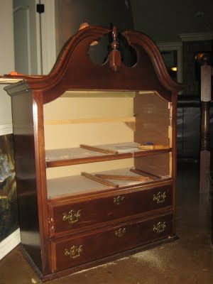 Highboy Turned Hutch! love the burlap backing, such a good idea. Refurbished Highboy Dresser, High Boy Dresser, Refinished Vintage Furniture, Chest Of Drawers Makeover, Chest Makeover, Repurposed Dresser, Hutch Makeover, Dresser Redo, Pioneer Woman Kitchen