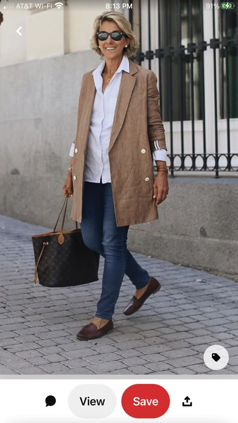 Fall Outfits Inspiration, Style Fall Outfits, Mode Ab 50, Casual Chic Outfits, Outfit Inspiration Women, Stylish Outfits For Women Over 50, Over 60 Fashion, Older Women Fashion, 60 Fashion