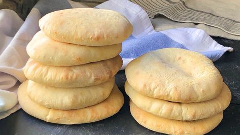 Pan de pita Bread Without Yeast, Pita Bread Recipe, Pan Pita, Mexican Bread, Arabian Food, Savory Bread, Yeast Bread, Pita Bread, Pan Bread