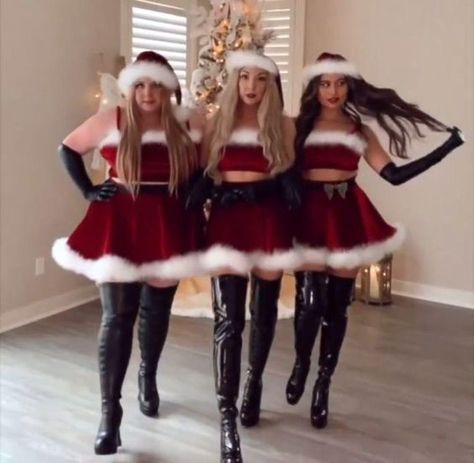 Santa Dress Women Outfit, Santa Dress Women, Mrs Claus Outfit, Wonderland Fashion, Christmas Costumes Women, Magic Things, Fashion Fall Outfits, Xmas Costumes, Cute Christmas Outfits