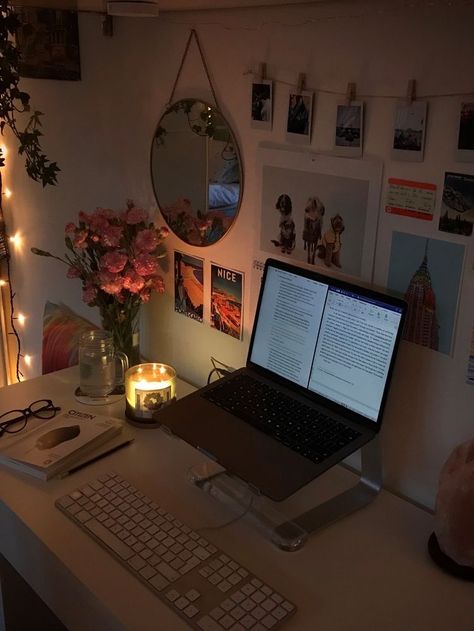 Study Spaces Ideas, Cute Study Space, Study Place Ideas, Work Place Aesthetic, Aesthetic Study Space, Working From Home Aesthetic, Study Space Ideas, Study Space Aesthetic, Cozy Study Space