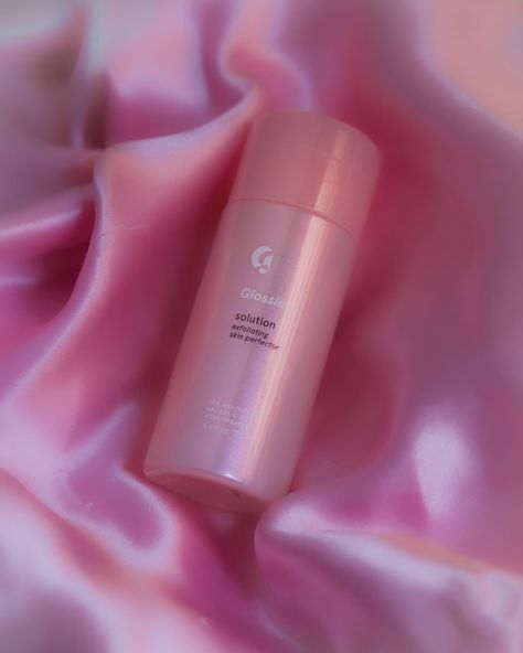 Pink Product Photography, Product Photography Inspiration, Glossier Cosmetics, Creative Marketing Agency, Skincare Products Photography, Product Shoot, Management Strategies, Cosmetics Photography, Clean Aesthetic