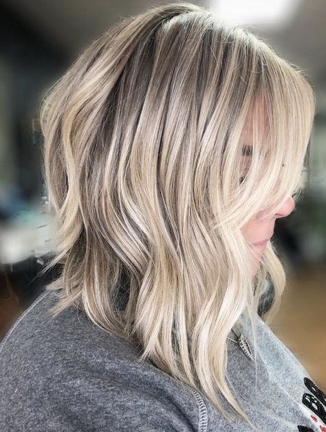 Graduated lob with layers 2019 Lob With Bangs 2023, Graduated Bob Haircuts Long, Graduated Lob Haircut, Long Lob With Layers, Blonde Lob With Shadow Root, Ghost Layers Haircut Short, Angled Lob With Curtain Bangs, Layered Lob Hairstyles 2022, 2023 Lob Haircuts