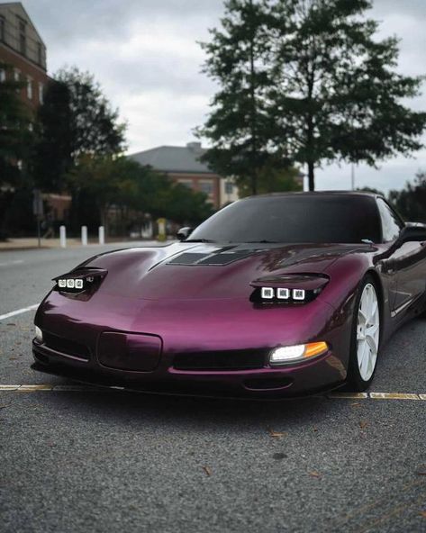 Sick-looking Chevy Corvette in purple color owned and modified by IG @j.zho6 photo @aylexmedia Custom wheels, low suspension & lots of other performance and exterior mods. Find more cool muscle car projects at MuscleCarDNA! #chevy #corvette C5 Corvette Custom, Low Suspension Cars, Purple Corvette, C5 Corvette Wheels, Corvette C4 Zr1, 2005 Corvette, Custom Corvette, Impala Car, 2004 Corvette