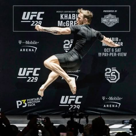 WARIORZ. ™ on Instagram: “Conor McGregor says he’s going to abandon his boxing stance, and he deserved to be kicked more due to that mind thinking of wanting to box.…” Conor Mcgregor Boxing, Conor Macgregor, Conor Mcgregor Style, Boxing Stance, Ufc Conor Mcgregor, Conor Mcgregor Poster, Combat Skills, Connor Mcgregor, Notorious Conor Mcgregor