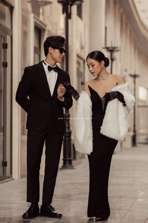 Prenup Formal Attire Photo Ideas, Elegant Prenup Shoot, Prewed Mafia, Prewed Korean Style, Prenup Theme, Pre Wedding Photoshoot Korean Photo Studio, Pre Wedding Photoshoot Theme, Korean Prewedding, Korean Wedding Photography