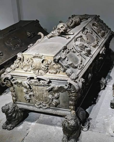 Adara Sanchez, Hades God, Gothic Coffin, Kei Visual, Gothic Furniture, Cathedral Architecture, Goth Home, Goth Home Decor, Gothic Aesthetic