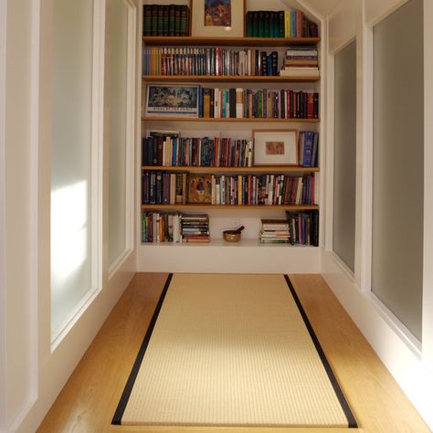 Tatami Room Ideas, Tatami Room Decor, Japanese Meditation Room, Tatami Room Modern, Tatami Mat Living Room, Tatami Mat Bedroom, Tatami Room Sofa, Tatami Living Room, Japanese Tatami Room