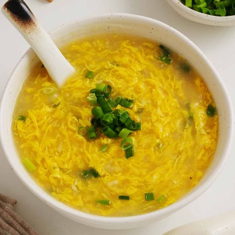 10 Minute Egg Drop Soup, Egg Drop Soup Aesthetic, Chicken Egg Drop Soup Recipe, Easy Egg Drop Soup Recipe Simple, Vegetarian Egg Drop Soup, Authentic Egg Drop Soup, Egg Drop Soup Easy, Chinese Egg Drop Soup, Vegetarian Stir Fry Sauce