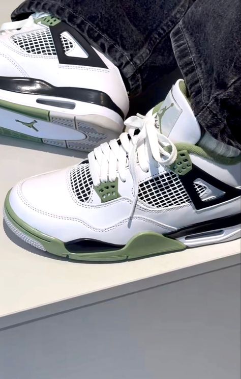 Jordan Shoes Retro Green, Luxury Green Air Jordan 4 Sneakers, Jordan Air 4 Retro, Jordan 4 Retro Seafoam, Green High-top Air Jordan 4 For Sports, Jordan Air 4, White And Green Jordan 4’s, Green Breathable Jordan Shoes For Streetwear, Air Jordan Retro 4