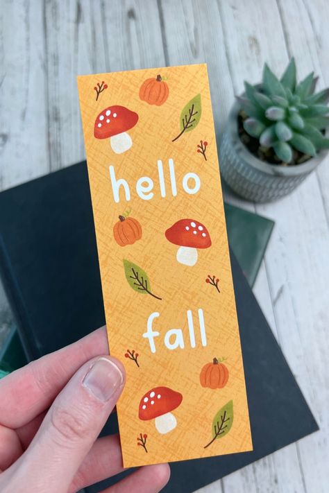 Bookmark Drawing Ideas Easy, Autumn Cards Handmade, Fall Bookmark Ideas, Bookmark Ideas Halloween, Fall Book Marks, Fall Bookmarks, Fall Themed Bookmarks, October Bookmarks, Bookmarks Autumn