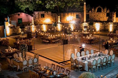 Mexico Wedding Haciendas | Hacienda Vista Hermosa Hacienda Wedding Reception, Simple Hacienda Wedding, Mexico City Wedding Venues, Hacienda Wedding Mexico, Hacienda Landscape, Rancho Quinceanera Theme, Guanajuato Wedding, Rancho Wedding Mexican, Guadalajara Wedding