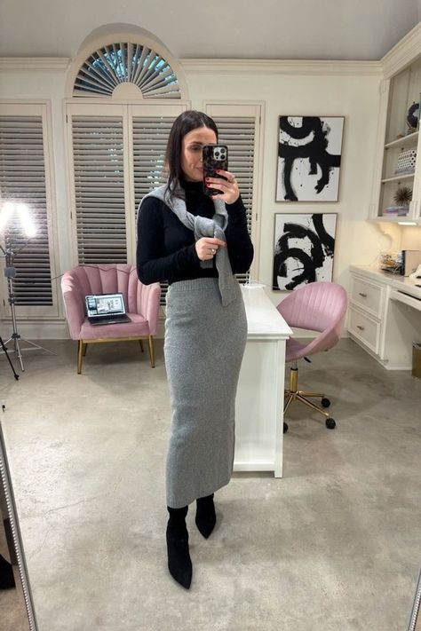 Need a cozy and casual look to wear for winter? Uptown With Elly Brown is sharing this grey and black outfit that is just what you need to add to your 2024 winter wardrobe. She pairs this gray knit pencil skirt with black ankle boots, a turtle neck and a matching grey sweater. Shop this entire outfit and follow for more over 30 fashion, casual chic outfit ideas, and style guides. (I make commissions for purchases made through the link in this pin) Gray Skirt Outfit Winter, Grey Outfit Winter, Pencil Skirt Outfits Winter, Gray Skirt Outfit, Mom Outfits Winter, Casual Chic Winter, Knit Skirt Outfit, 30 Fashion, Chic Outfit Ideas