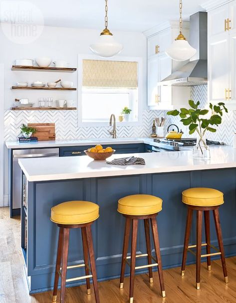 Blue Yellow Kitchens, Classic Kitchen Style, Back Splashes, Classic Cabinets, Bright Kitchens, Yellow Kitchen, White Countertops, Classic Kitchens, Chic Kitchen