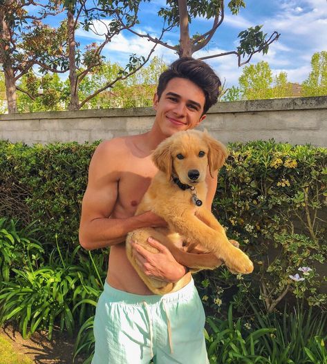 #brent rivera..#mrbrent ❤.#dogs ..#cuteboys Male Youtubers, Brent Rivera, New Best Friend, Attractive Guys, Future Life, Most Beautiful Man, Dog Photos, Celebrity Crush, Youtubers