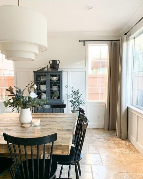 Alabaster Dining Room, Modern Traditional Dining, Modern Traditional Dining Room, Reclaimed Wood Dining Table, Traditional Dining Room, Yellow House, Traditional Dining, Home Dining Room, Drum Pendant