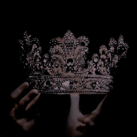 Dark Royalty Aesthetic, Royalty Core, Crown Aesthetic, Royal Core, Lauren Roberts, Royalty Aesthetic, Royal Aesthetic, Holly Black, Princess Aesthetic