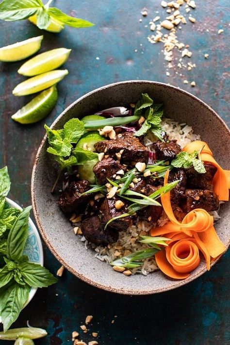 30 Minute Vietnamese Beef and Crispy Rice Bowl | halfbakedharvest.com #beef #thai #easyrecipes #healthy #recipebowl Crispy Rice Bowl, Vietnamese Beef, Springtime Recipes, Half Baked Harvest Recipes, Bowl Ideas, Beef Bowls, Rice Bowls Recipes, Crispy Rice, Cooking White Rice