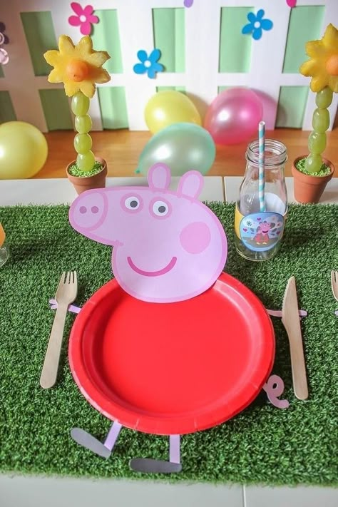 Peppa Theme Birthday Party, Peppa Pig Free Printables, Maui Cake, Peppa Pig Party Ideas, Pig Birthday Party Decorations, Pig Birthday Decorations, Peppa Pig Birthday Decorations, Heo Peppa, Peppa Pig Party Decorations