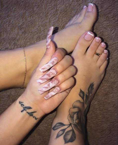 Matching Nails And Toes, Nails And Toes, Matching Nails, Acrylic Toe Nails, Acrylic Toes, Cute Toe Nails, Summer Toe Nails, Drip Nails, Coffin Nails Long