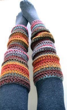 Beginner Crochet Leg Warmers. Free pattern and video tutorial from B.hooked Crochet, #haken, gratis patroon (Engels), beenwarmers, haakpatroon Socks And Leg Warmers, Crochet Leg Warmers, Beginner Crochet, Leg Warmers, Video Tutorial, Free Pattern, Socks, Crochet, Pattern