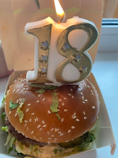 Judy Core, Burger Birthday, 18th Party Ideas, Thanks For Birthday Wishes, Fancy Glasses, Birthday Room Decorations, 21st Birthday Photoshoot, 16 Birthday Cake, Gemini Season