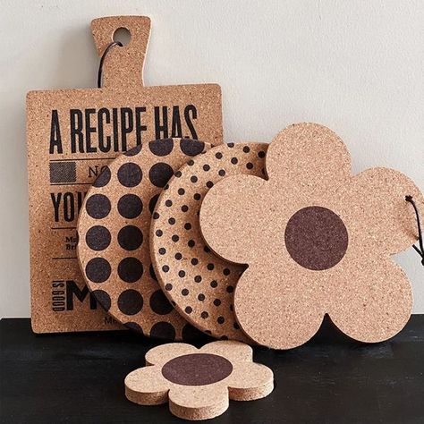 Cork material, healthy and environmental protection, soft and high elasticity Retro Writing, Office Table Decor, Cork Material, Cute Coasters, Kitchen Display, Printed Coasters, Bread Board, Decorative Pots, Cork Coasters