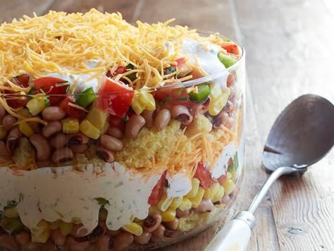 Boasting layer upon layer of Tex-Mex ingredients, like black-eyed peas, corn and a chili-lime mayonnaise, this 20-Minute Cornbread Salad is a savory take on a classic trifle. #FNMag #RecipeOfTheDay Layered Cornbread Salad, Cornbread Salad Recipe, Layered Salads, Cornbread Salad, Cold Salads, Trifle Dish, Super Salads, Layered Salad, Yummy Salads