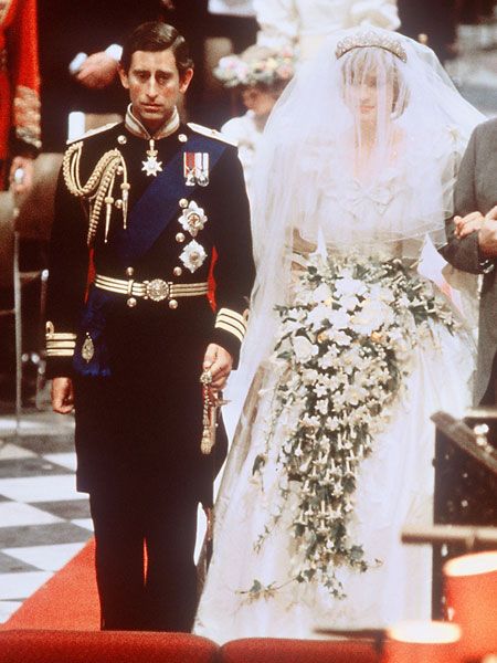 Prinz Charles und Diana: Mega Skandal! Haben sie eine geheime Tochter? Princess Diana Wedding Dress, Charles And Diana Wedding, Diana Wedding Dress, Princess Diana Wedding, Prince Charles And Diana, Prinz Charles, Diana Wedding, Princes Diana, Charles And Diana