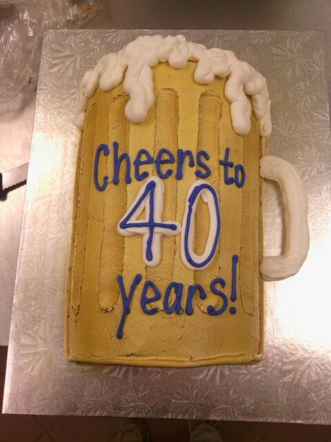 Kevin's birthday cake. Beer mug. Birthday Cake Decorating For Men, Cake Decorating For Men, Pastries Bakery, 40th Birthday Cakes For Men, Birthday Cake For Men, Beer Mug Cake, Cheers To 40 Years, Cake For Men, 40th Bday Ideas