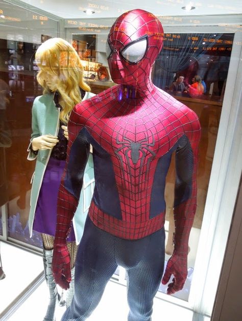 Andrew Garfield Amazing Spider-man 2 suit Amazing Spiderman 2 Suit, Tasm 2 Suit, Spider Man And Gwen, Cinema Outfit, Comic Book Costumes, New Spiderman Movie, Spiderman Suit, The Amazing Spiderman 2, Baby Beagle