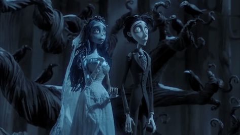 Corpse Bride Movie, Emily Corpse Bride, Tim Burton Corpse Bride, Wallpaper Notebook, Tim Burton Films, Tim Burton Movie, Gothic Wallpaper, Helena Bonham Carter, Wallpaper Laptop