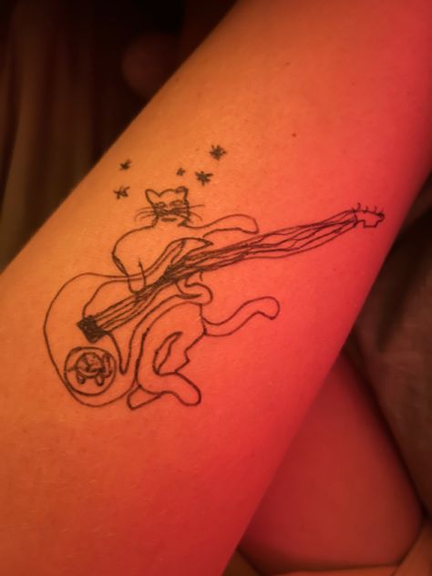 Cat Playing Guitar Tattoo, Playing Guitar Tattoo, Cat Playing Guitar, Guitar Tattoo, Guitar Playing, Cat Playing, Playing Guitar, Tatting, Guitar