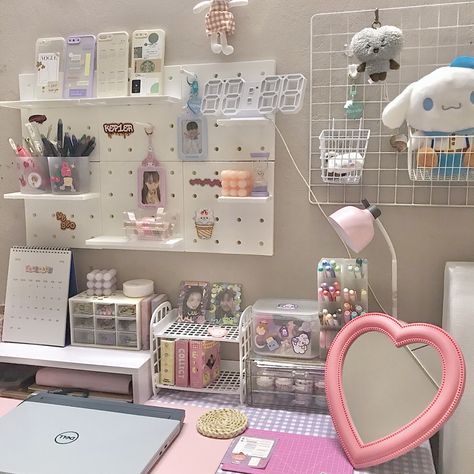 Kpop Table Set Up, Coutteqe Aesthetic, Ikea Corner Desk, Kpop Desktop, Kpop Desk, Desk Idea, Table Aesthetic, Kpop Room, Dream Desk